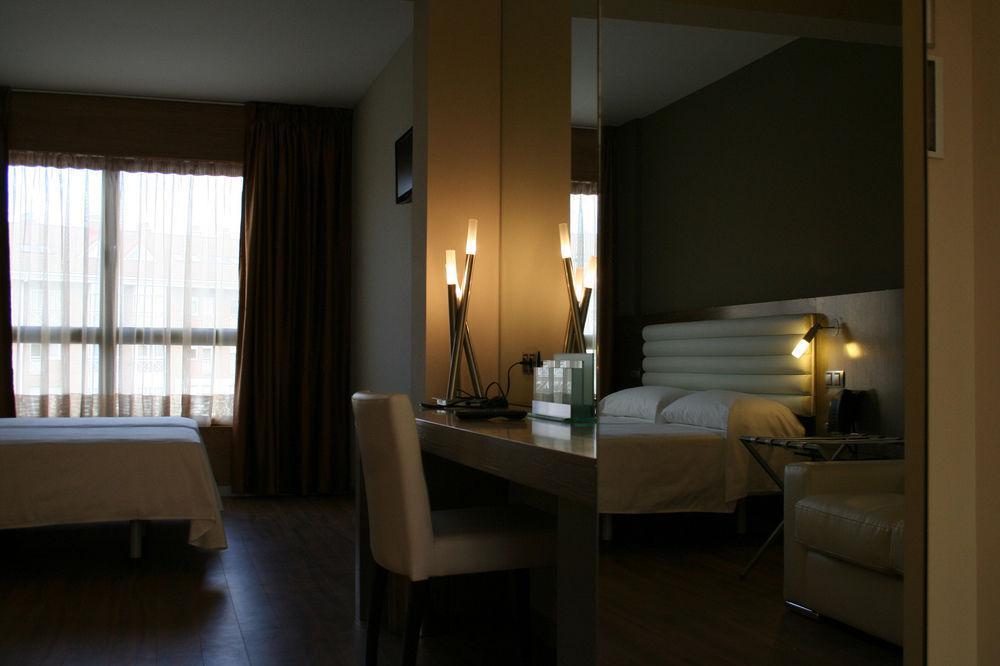 Hotel Duero Laguna de Duero Zewnętrze zdjęcie